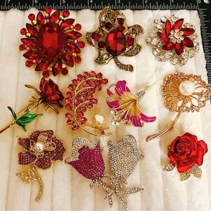 Elegant Red and Gold Brooch Set